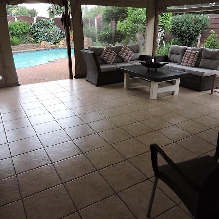 The Pheasant Apartamento Boksburg Exterior foto
